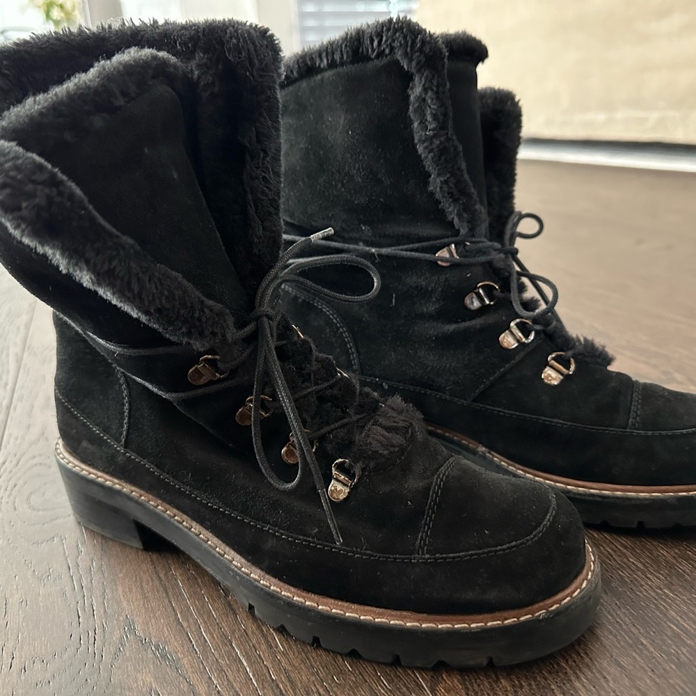 Stuart Weitzman Black Suede Leather Lug Sole Faux Fur Lined Boot Size 8